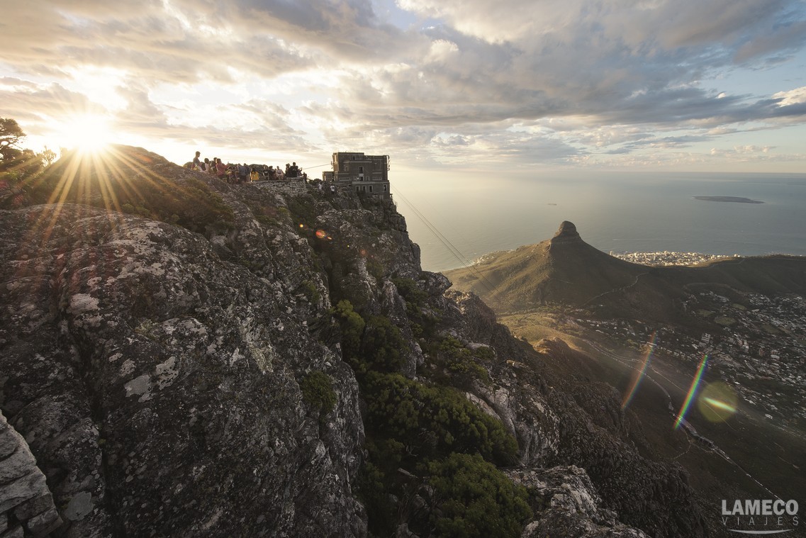 cape-town-scenic-view-from-table-mountain-lameco-viajes